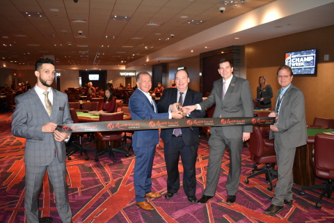 poker_room_ribbon_cutting.jpg